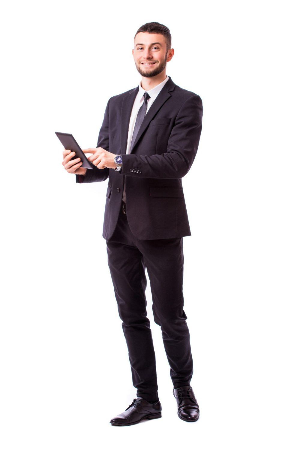 jovem-empresario-segurando-um-tablet-digital-isolado-na-parede-branca
